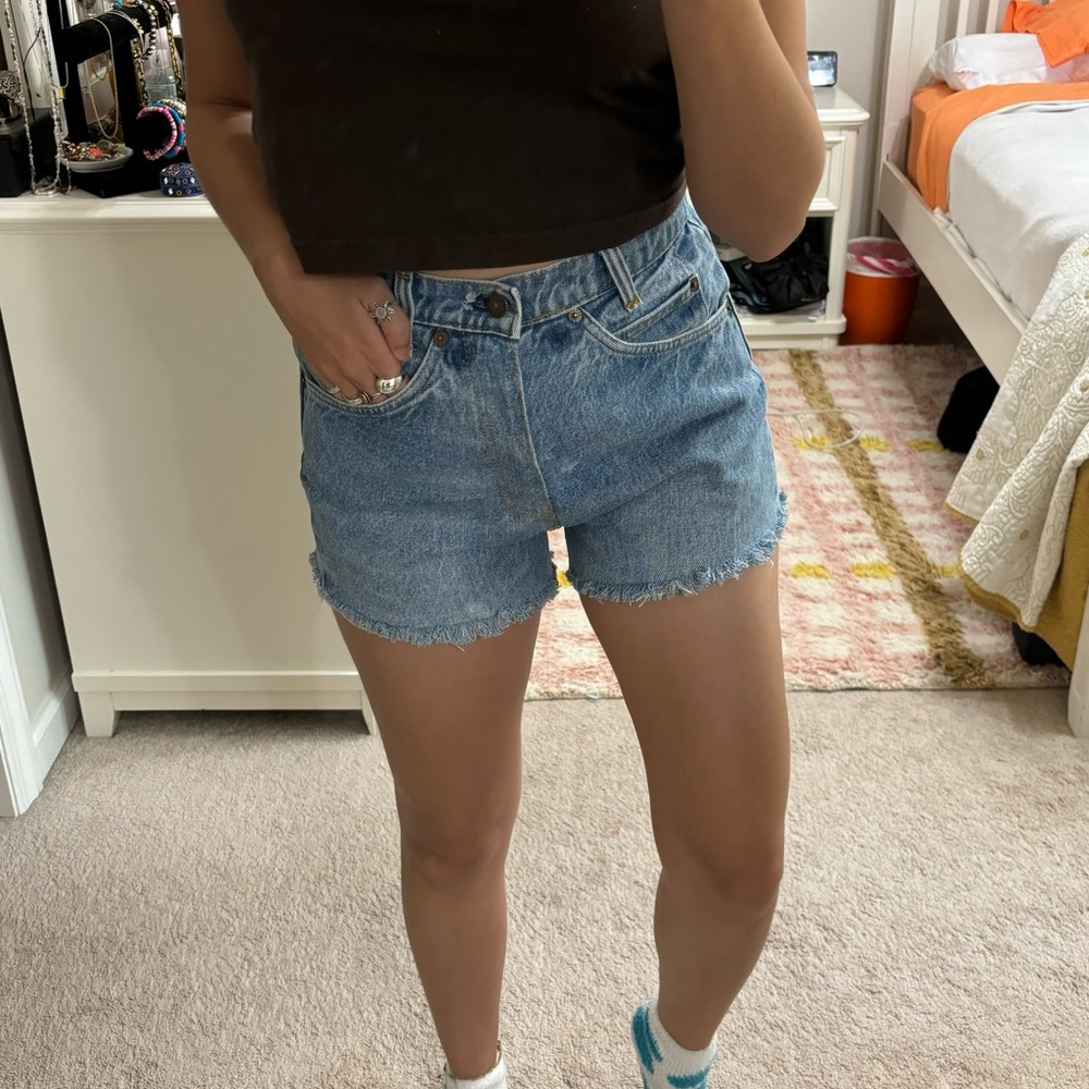 Vintage Levi’s Shorts 28 Orange Tab Light Wash Denim Frayed Cutoff Hem Blue